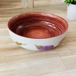 Ensaladera de porcelana con motivo de verduras