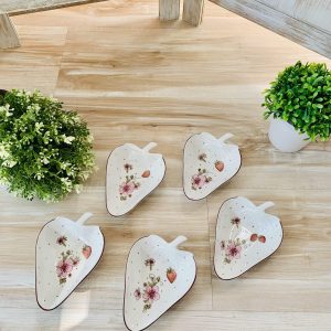 Set de 5 bols de porcelana para salsa con forma de frutillas