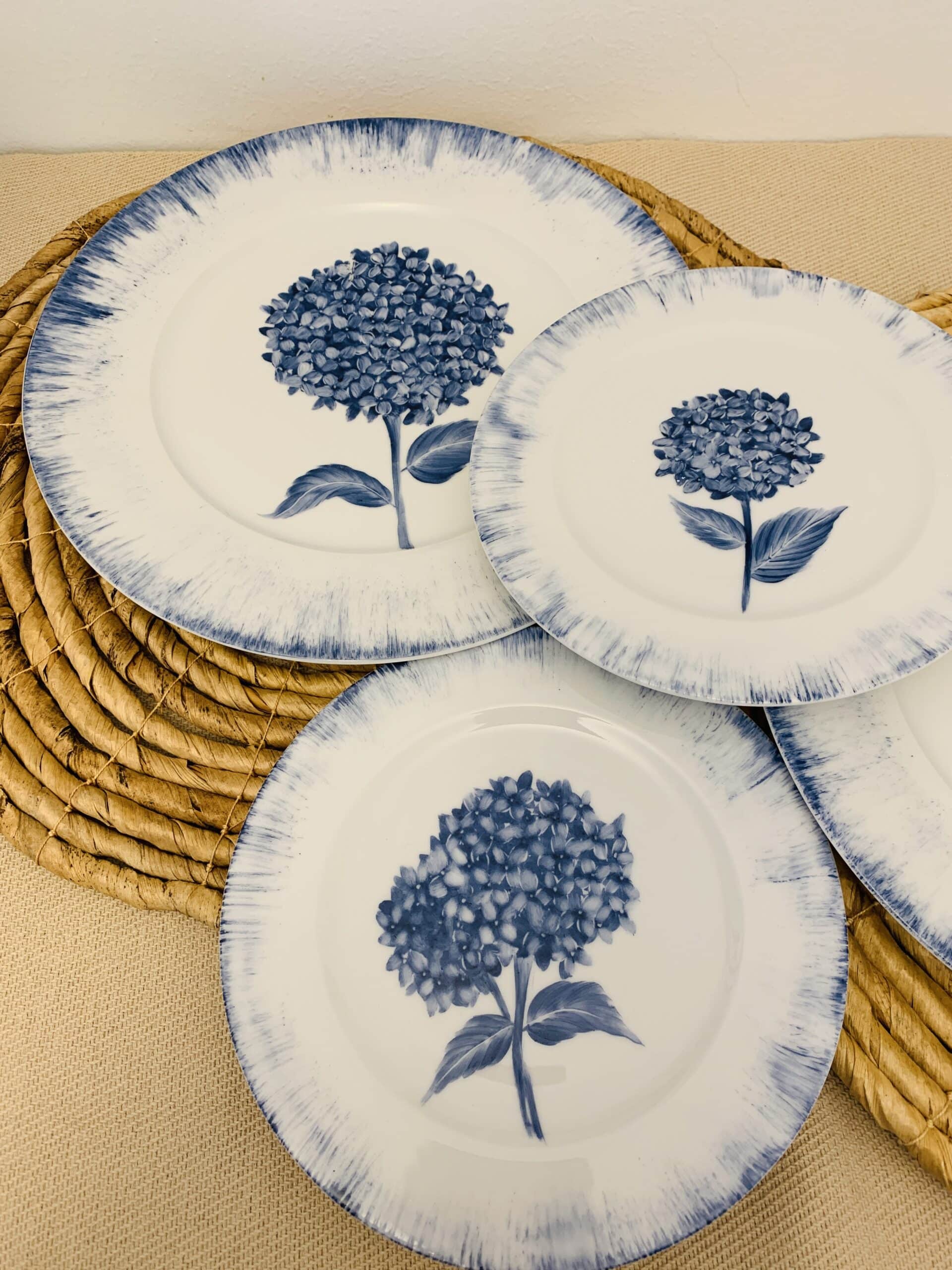 Set de 4 platos de porcelana, 2 planos y 2 de postre - Image 4