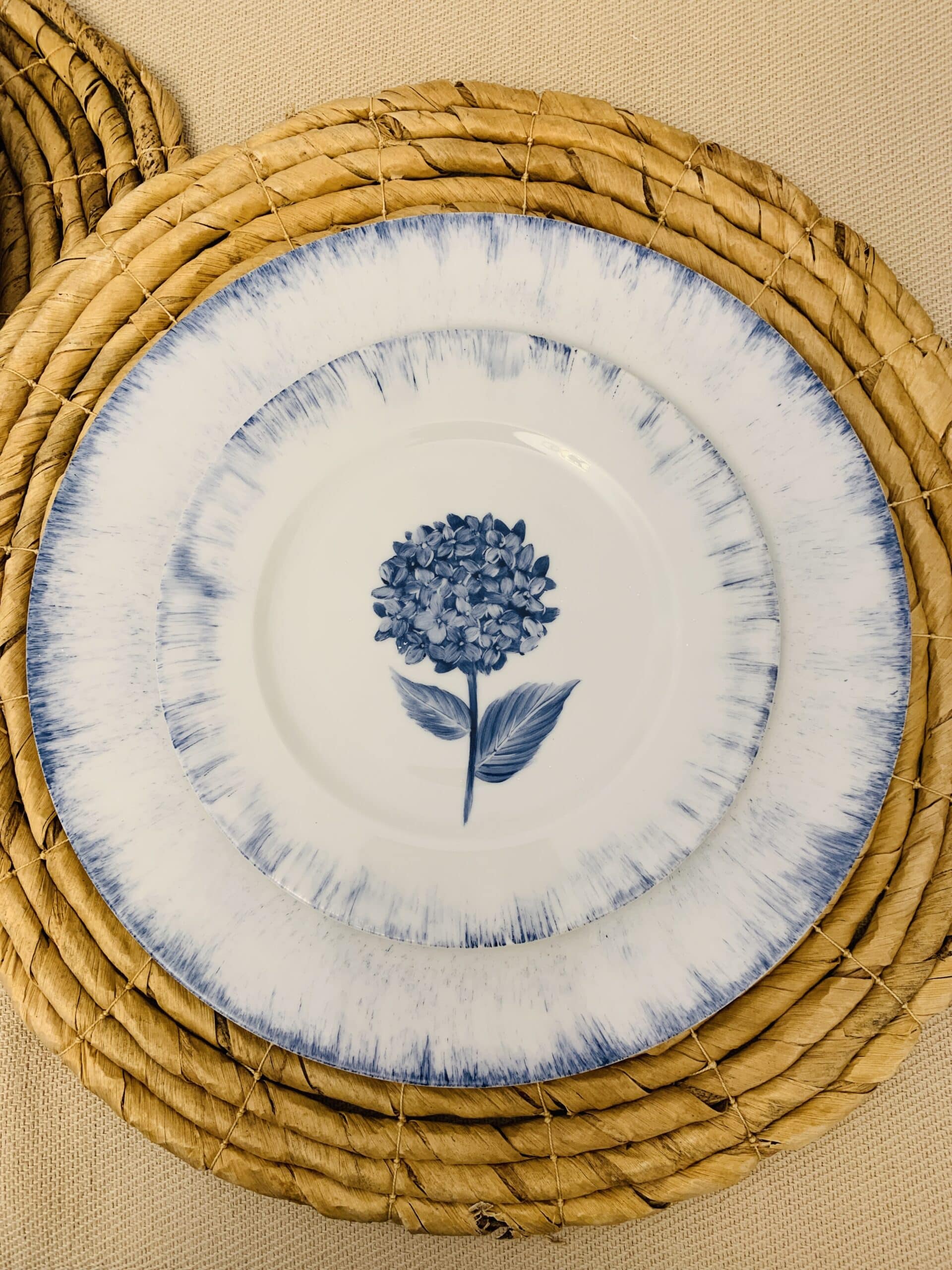 Set de 4 platos de porcelana, 2 planos y 2 de postre - Image 3
