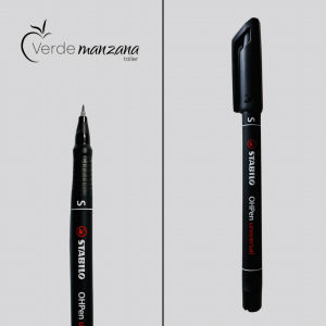 Bolígrafo negro Stabilo para porcelana.